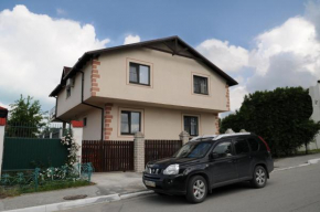 Guest House on Pionerskaya 7